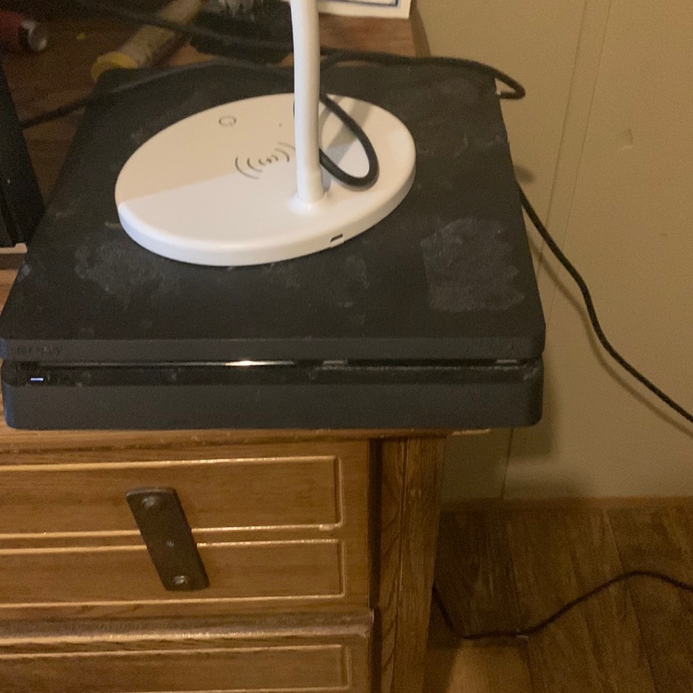 Good condition don’t use anymore with lots of maxed out players